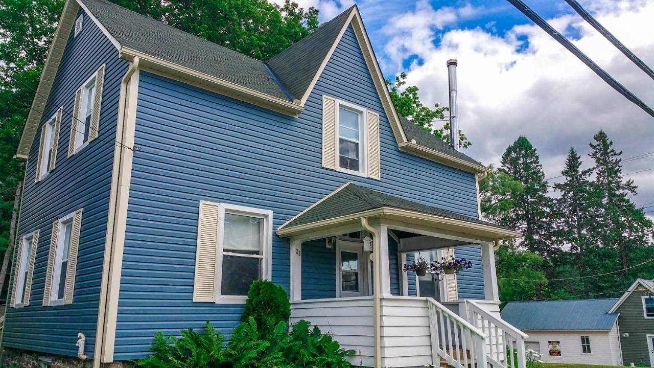 23Maple Bed & Breakfast Haliburton Exterior photo