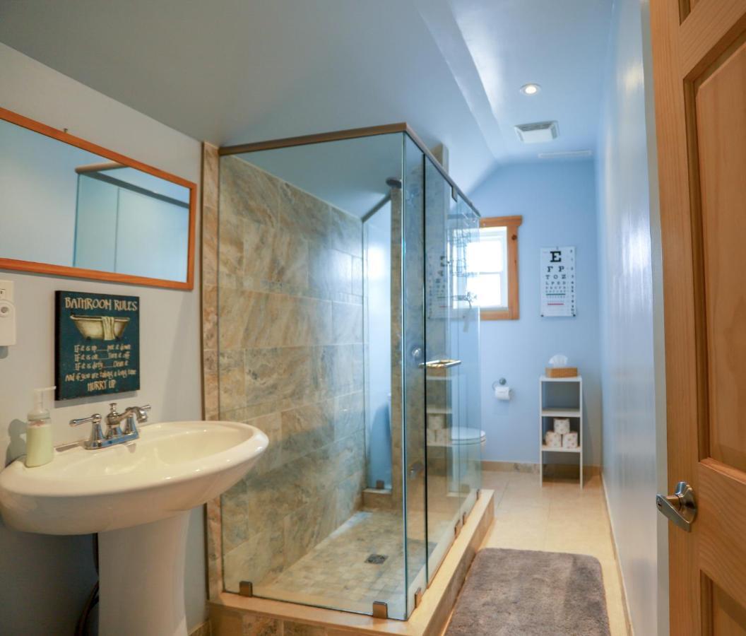 23Maple Bed & Breakfast Haliburton Exterior photo