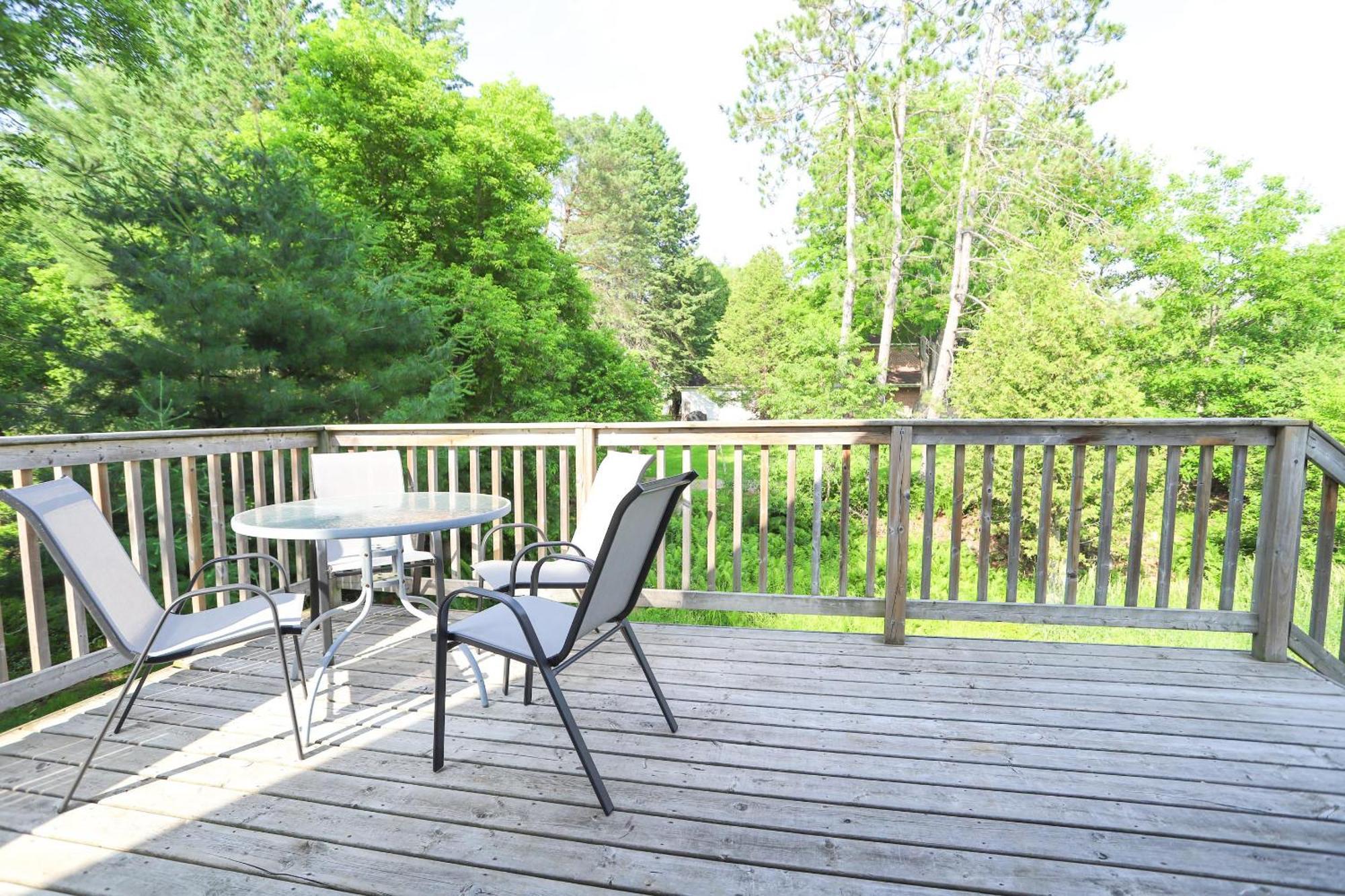 23Maple Bed & Breakfast Haliburton Exterior photo